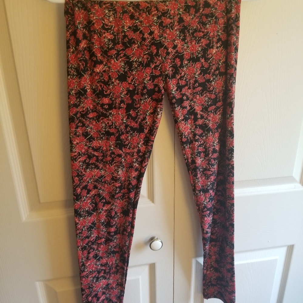 Red and Black Floral Leggings